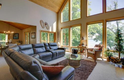 Brainerd House | Lakefront Brainerd Cabin with Fireplace!