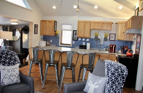 Susitna North Cabin | lakefront cabin with boats, sauna, hot tub, fire pits, trails, fishing gear