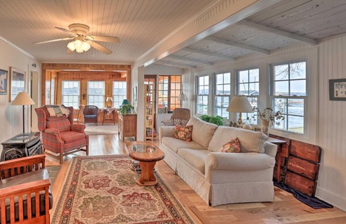 Canandaigua House | Lakefront Canandaigua Home with Grill, Fire Pit
