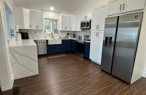 Forestville House | Lakefront Home - Fully updated On the Beach! North of Lexington / Port Sanilac