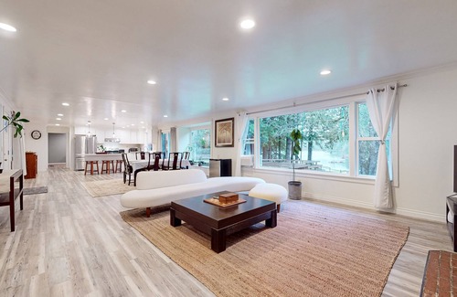 Snoqualmie House | Lakefront home with private dock, lake views, firepit, & wood stove