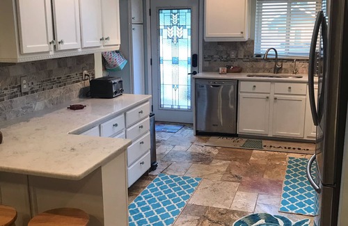 Whitmore Lake House | Lakefront House close to Ann Arbor!