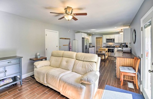 Tri-Cities House | Lakefront Kingsport Home w/Private Hot Tub!