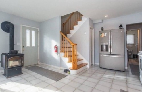 Lake Hopatcong House | LAKEFRONT Level Lot Home with a Private Deck/Dock w/2 Kayaks & Paddle Boards