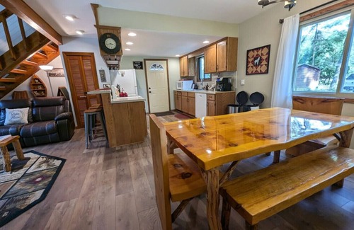 Wausau Cabin | Lakefront Lodge w/hot tub, fireplace & fire pit