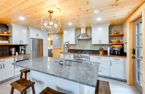 Center Lovell House | Lakefront Lovell Home with Dock Walk to Town Beach!