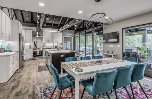 Cleora House | Lakefront Luxury at Grand Lake - PRIVATE DOCK, SWIMSPA & GAME ROOM