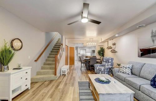 Lake Delton House | Lakefront Luxury for Families or Couples