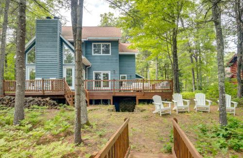 Minocqua House | Lakefront Minocqua Getaway Dock, Game Room!