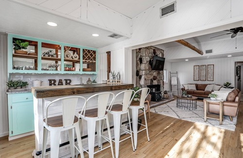 Gladwin House | Lakefront Oasis w/Private Beach! Sleeps 8!