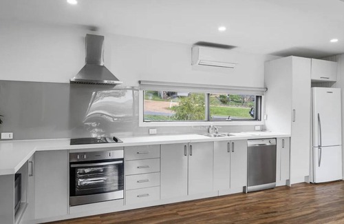 Bonnie Doon House | Lakefront Palms