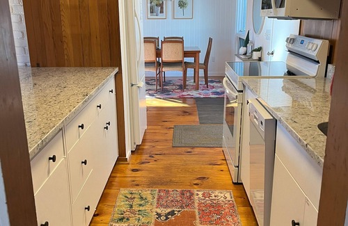 Tolland House | Lakefront Retreat at Porcupine Place
