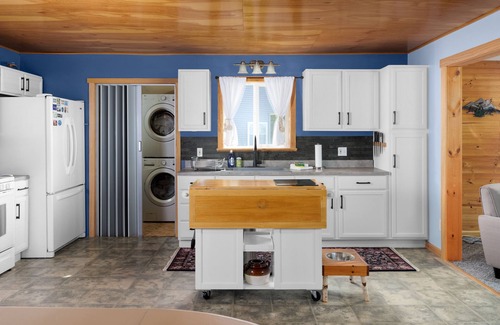 Dexter House | Lakehouse at Pillar Point on Lake Ontario, a relaxing home with stunning sunsets