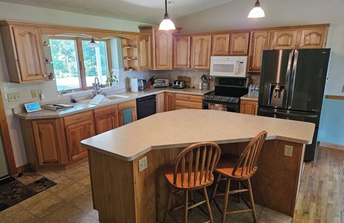 Milton House | Lakehouse Retreat near Historic Milton, Wisconsin