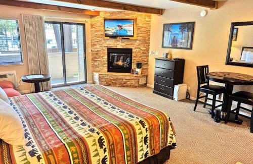 South Lake Tahoe Apartment | Lakeland Village #110