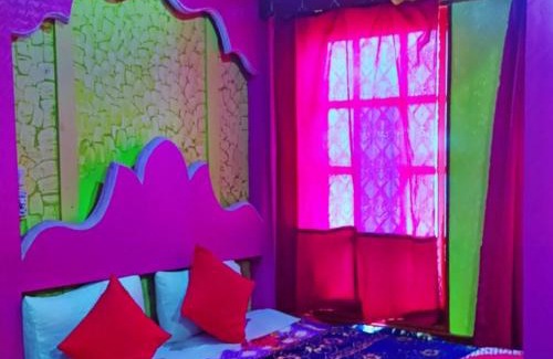 Dal Lake Hotel | Lakes Crown Group Of Houseboats