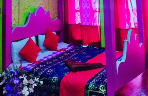 Dal Lake Hotel | Lakes Crown Group Of Houseboats
