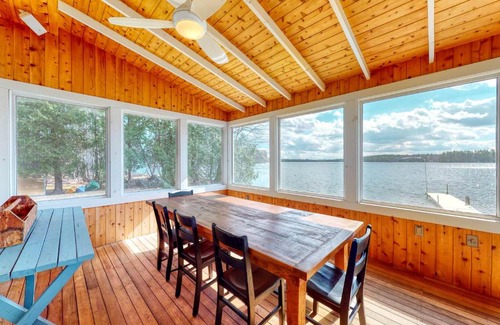 Monmouth House | Lakeshore Living