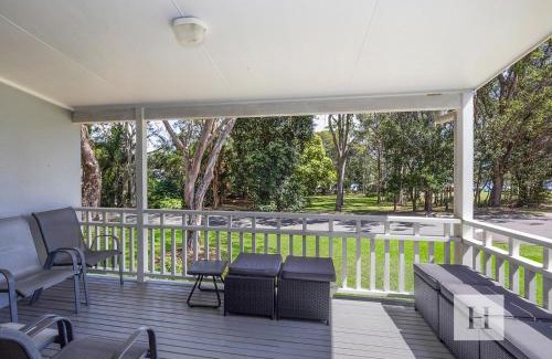 Cams Wharf Villa | Lakeshores Villa