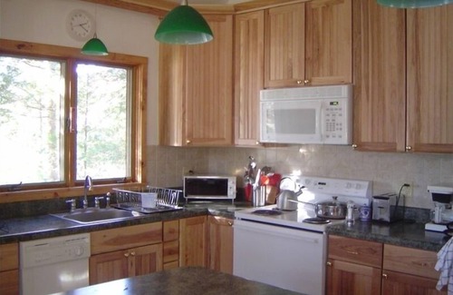 North Lake George House | Lakeside Adirondack Getaway: 7 day minimum July and August