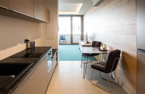 Zwenkau Apartment | Lakeside Apartment 1