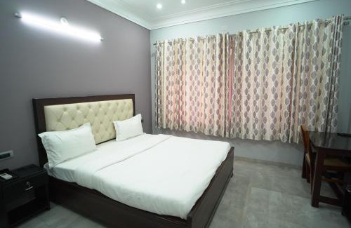Udaipur District House | Lakeside Bliss Homestay