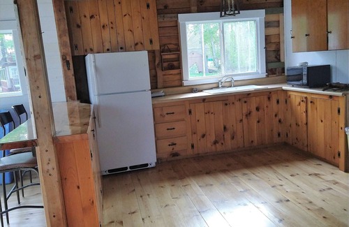 Litchfield Cottage | Lakeside Cottage On Tacoma lakes