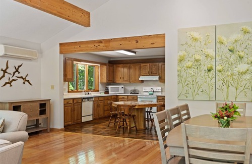 Lyman House | Lakeside Elegance: Newly Renovated Retreat on Kennebunk Pond