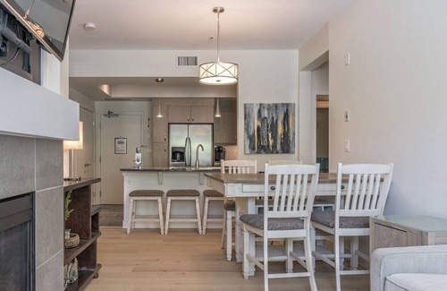 Vernon Condo | Lakeside Location - 2 Bedroom/2 Bathroom Condo with Shared Hot Tub