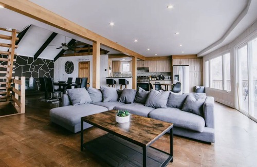 Scugog Cottage | Lakeside Paradise Scugog