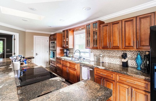 Estill Springs House | Lakeside Paradise - Waterfront View & Private Dock