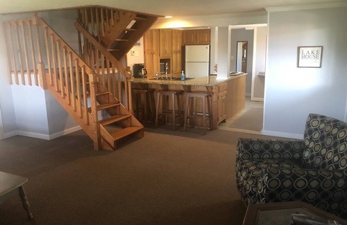 Lindseyville House | Lakeside Paradise on Nolin Lake