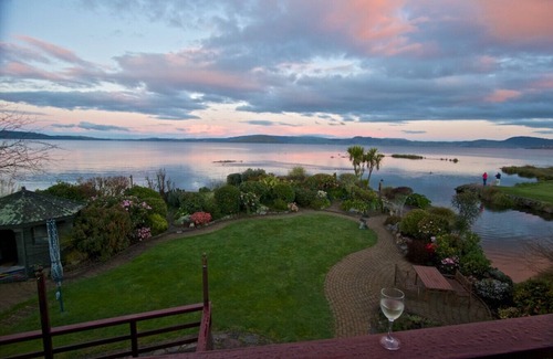 Ngongotaha House | Lakeside Retreat Arnold street Rotorua
