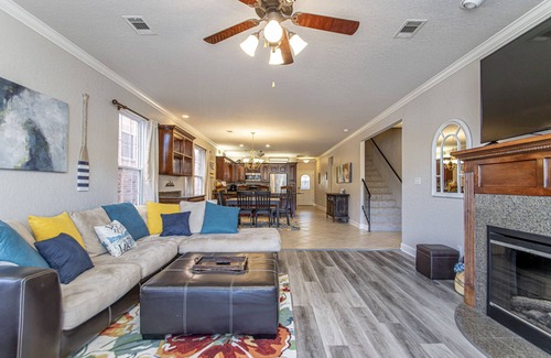 Lakeland Condo | Lakeside Retreat mins to Downtown/Oaklawn