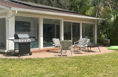 Port Saint Lucie House | Lakeside Retreat