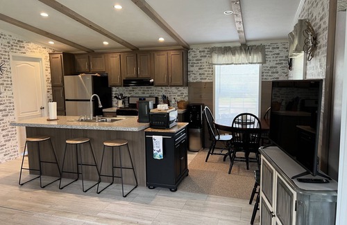 Ellenburg Depot House | Lakeview bungalow and fishing paradise.