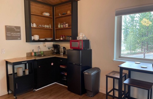 Lincoln Park Apartment | Lakeview Cave Rock Guest Suite - 2nd floor attached guest unit