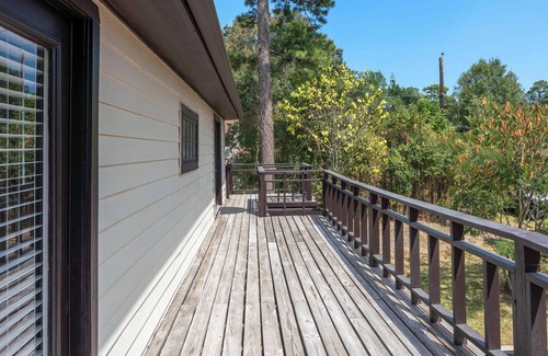 Indian Shores House | Lakeview Getaway