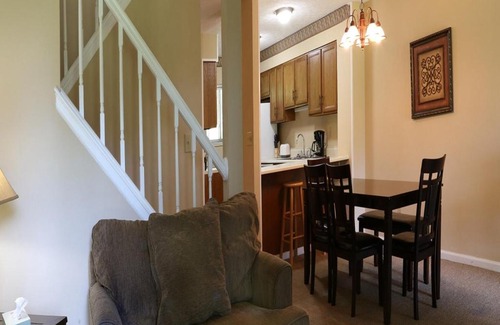 Cheat Lake House | Lakeview Golf Resort Townhouses