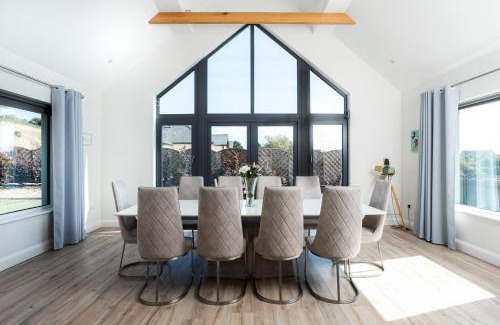 Clonakilty House | Lakeview House Clonakilty by Trident Holiday Homes