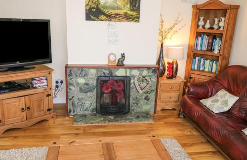 Foxford House | Lakeview Lodge