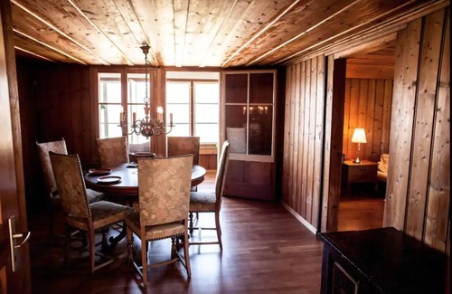Krattigen Apartment | Lakeview Rustic