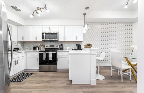 Delray Beach House | Lakeview Townhome Delray Beach in Gated Community