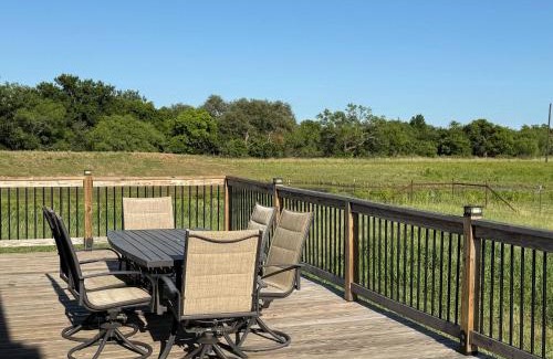 Eastland County House | Lallygag Lane's Country Cottage