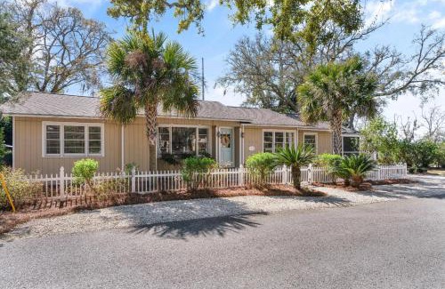 East Beach House | Landfall Cottage