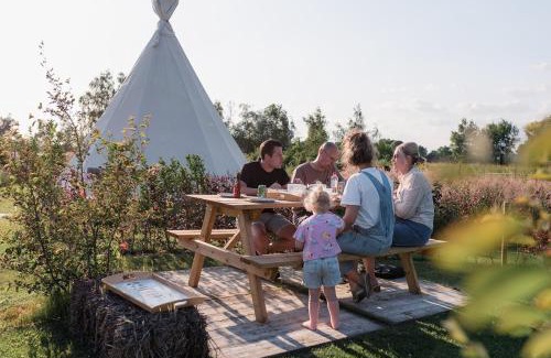 Ravels Other | Landgoed Omorika