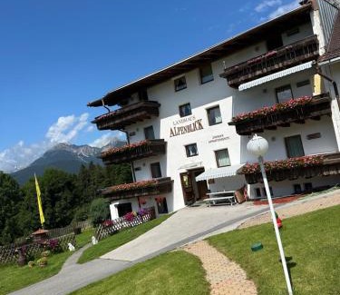 Obsteig Apartment | Landhaus Alpenblick
