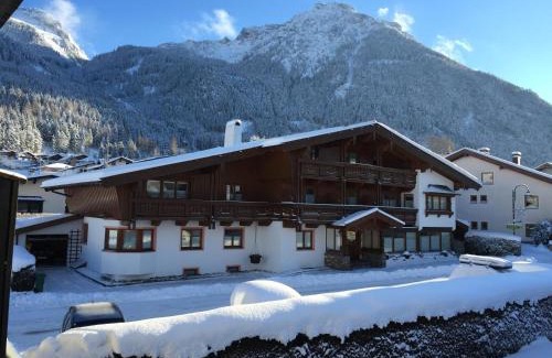 Maurach Apartment | Landhaus Appartement Kofler Ferienwohnungen,Zimmer