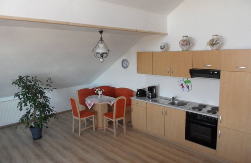 Irsengund Apartment | Landhaus Engelhardt a quiet, sunny location, mountain view Whg. 2, allergy free
