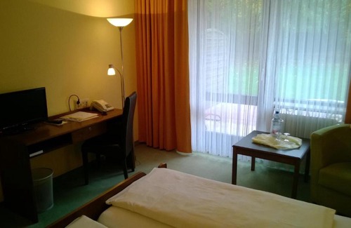Bad Konigshofen Hotel | Landhotel Vierjahreszeiten